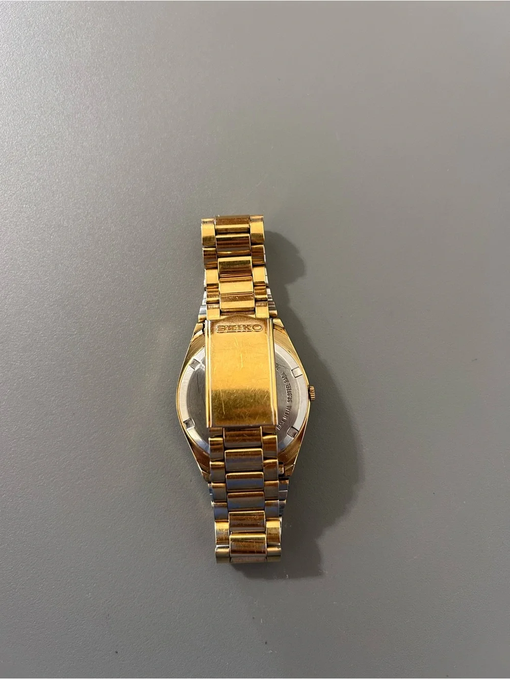 Seiko Quartz Day/Date Gold Tone Metal Bracelet Silver Dial 33mm Men’s Watch